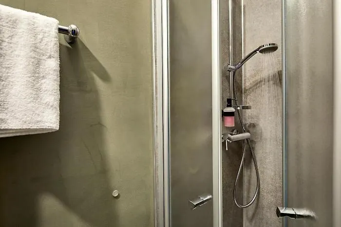 Am Chlodwigplatz Otel Köln